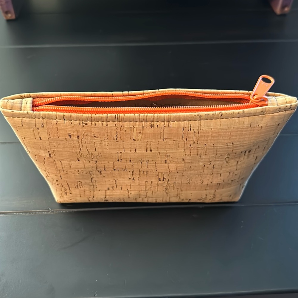 Cosmetic bag *NWOT